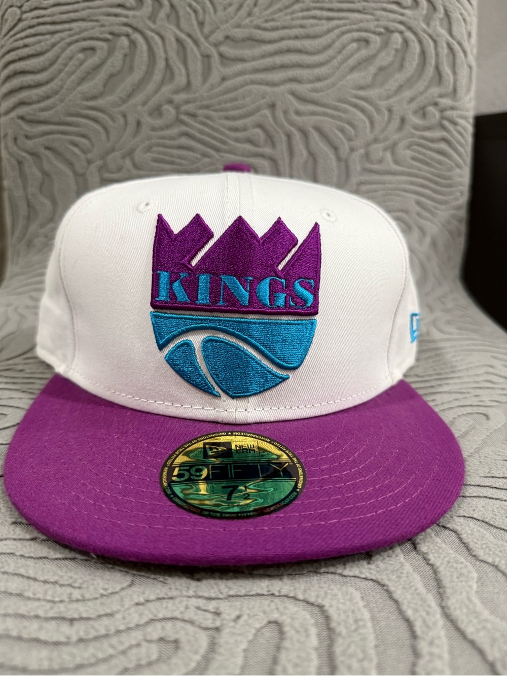 New Era White, Purple & Teal Sacramento Kings Snapback Hat 7 1/2